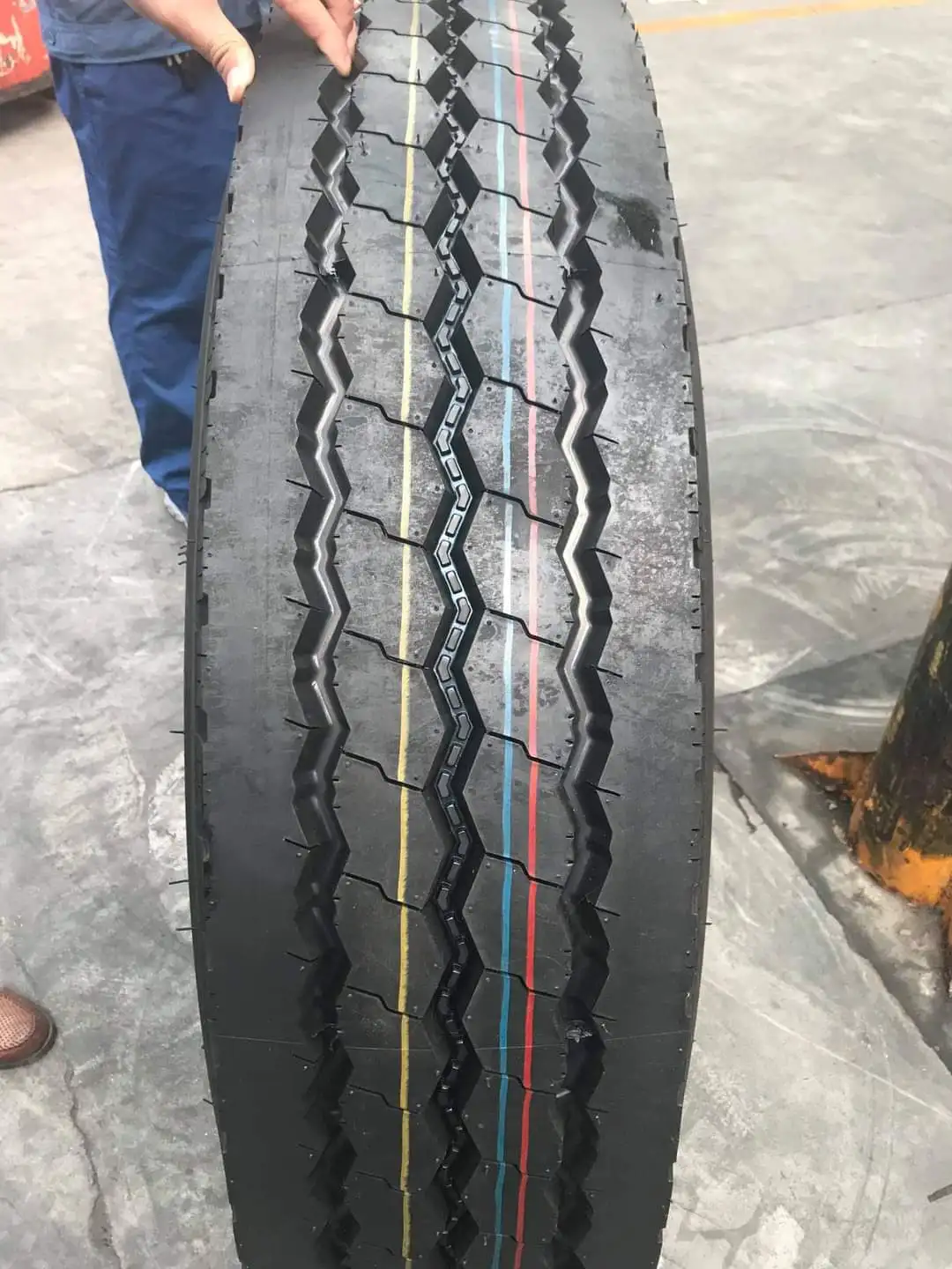 Шины для полуприцепов низкая цена США рулевой привод 295/75R22.5 295/75/22.5 295 75 22 5 295/75 R22.5