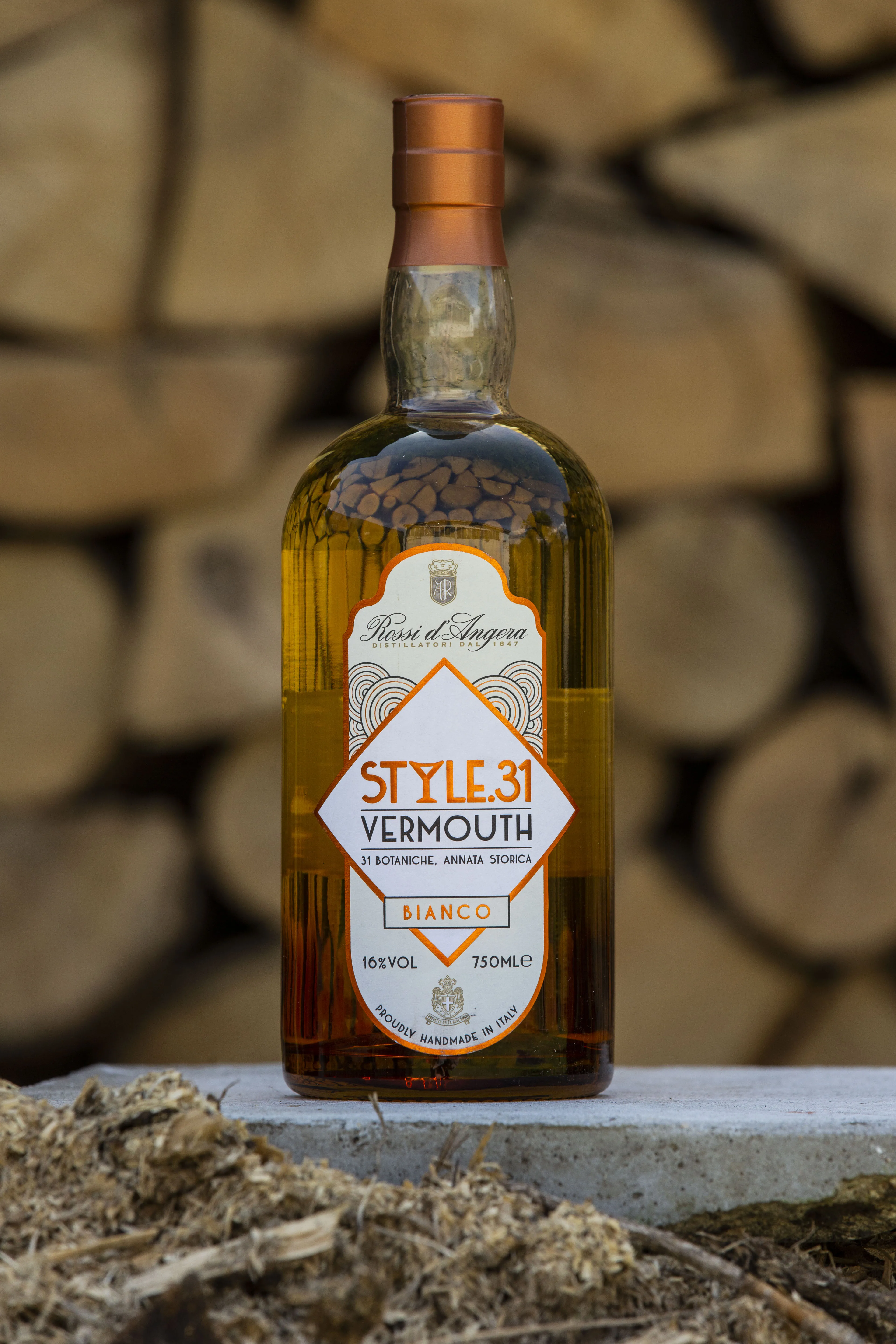 Premium quality Italian spirits vermouth Bianco Style 31 16%vol 75cl alcoholic beverage