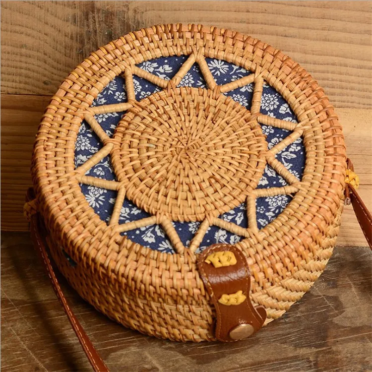 
Woven Rattan Bag Round Straw Shoulder Bag Small Beach HandBags Women Summer Hollow Handmade Messenger Crossbody Bags 