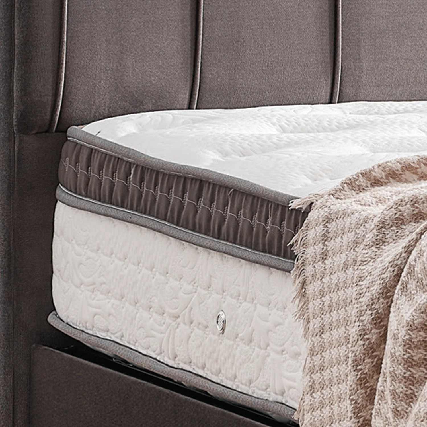 Mattress bed in a box any sizes memory foam pocket spring mattresses Mattress in roll pack bedbase headboard