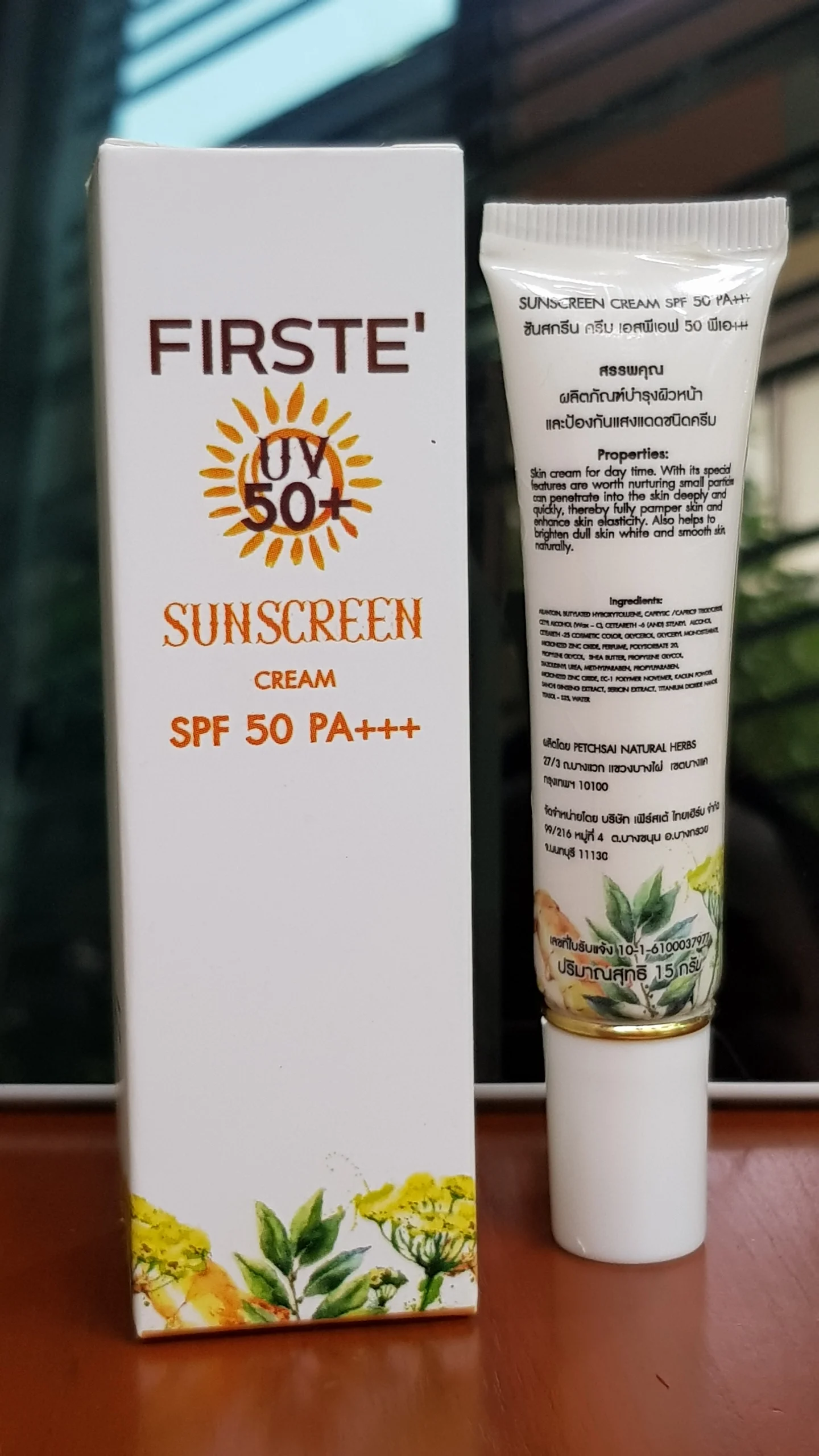 Оптовая продажа низкая цена натуральный травяной солнцезащитный крем с SPF 50 Па +++ из Таиланда