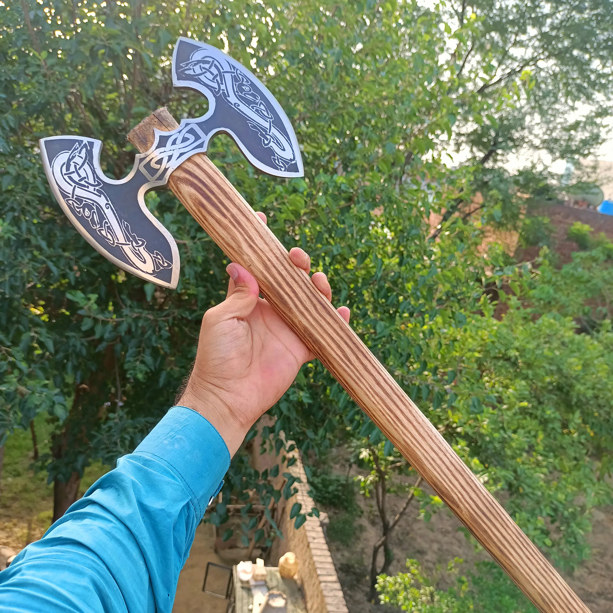 Топор викингов ручной работы из углеродистой стали на заказ топор с медью для выживания природе деревянной ручкой Прямая поставка двойная головка