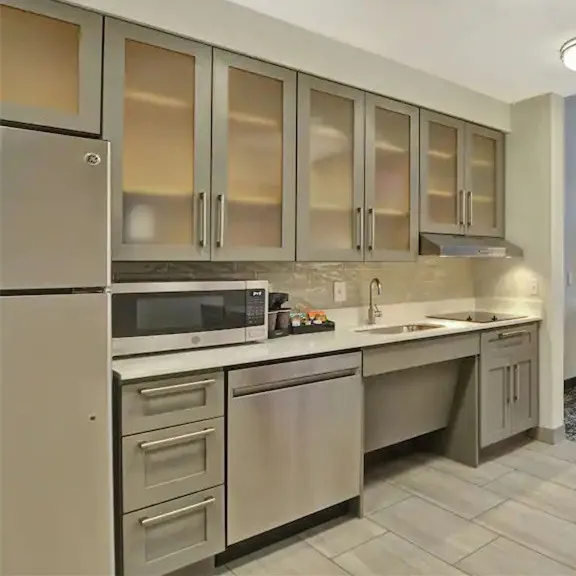 Деревянный кухонный шкаф Homewood от производителя продажа кухонного шкафа с белым шейкером