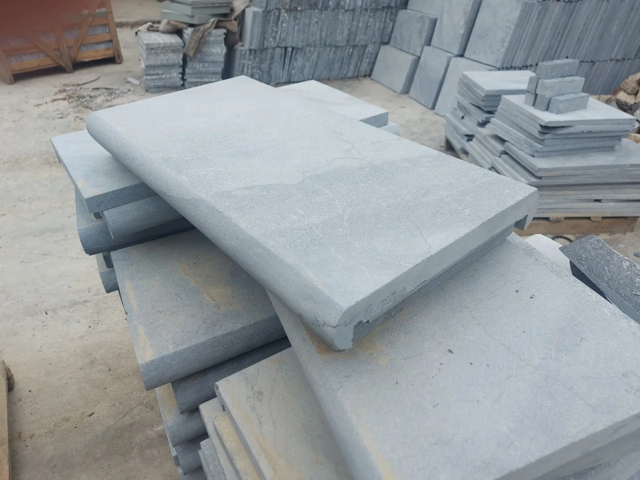 Bluestone Limestone Pool Price Pool Edge Coping Cheap Swim Pool Garden Tiles High Quality G633 Vietnam Limestone Hard Bullnose