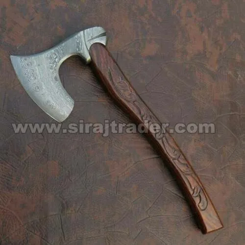 Топор из дамасской стали ручной работы с ручкой натурального дерева новая модель