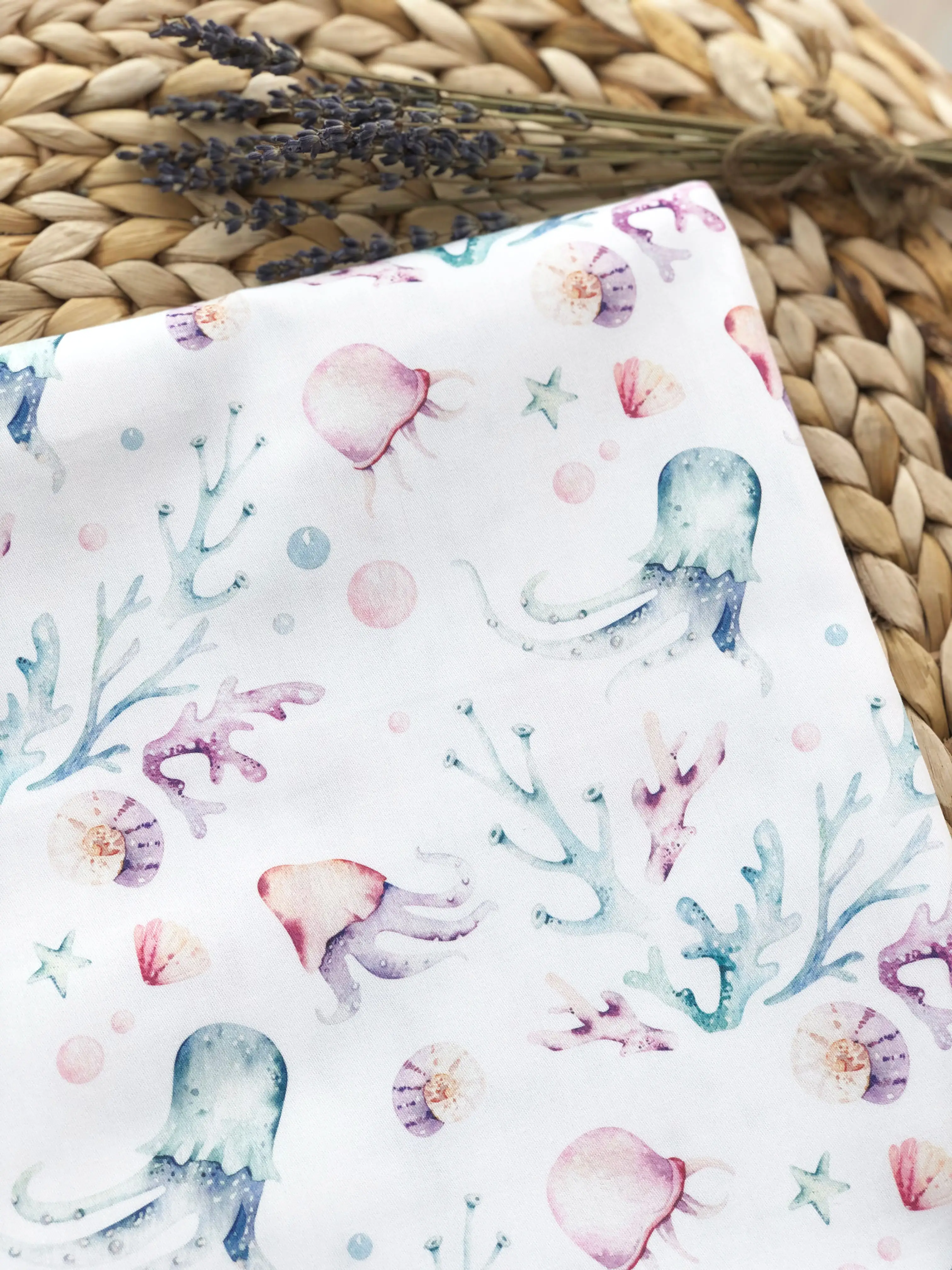 Premium Quality Durable, Smooth and Durable Material Density 140g / sq.m Satin Cotton 100% Printing Service