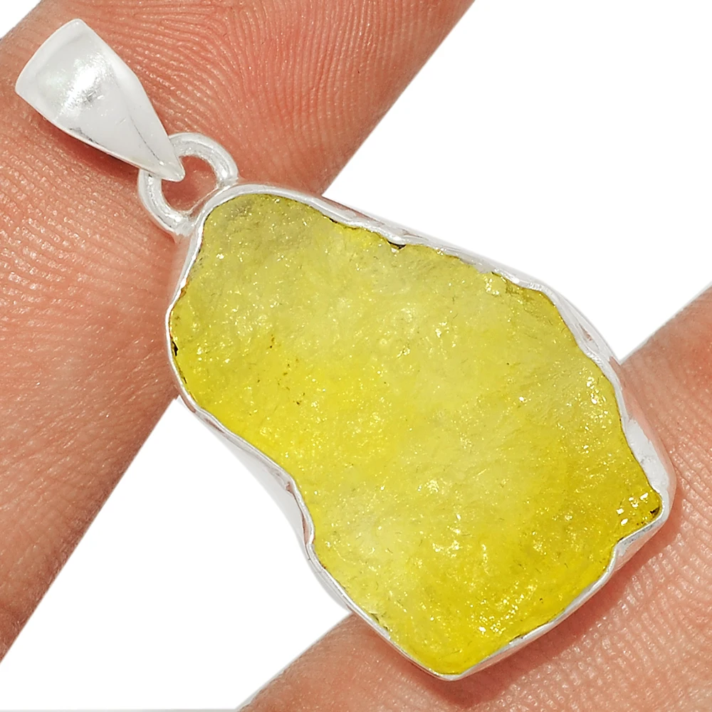 Необработанные подвески из драгоценных камней, привлекательное качество, 100% натуральные необработанные подвески из бруцита