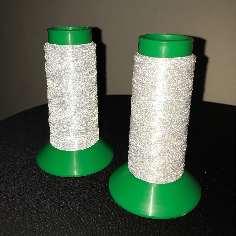 Отражающая пряжа для производства использованной одежды