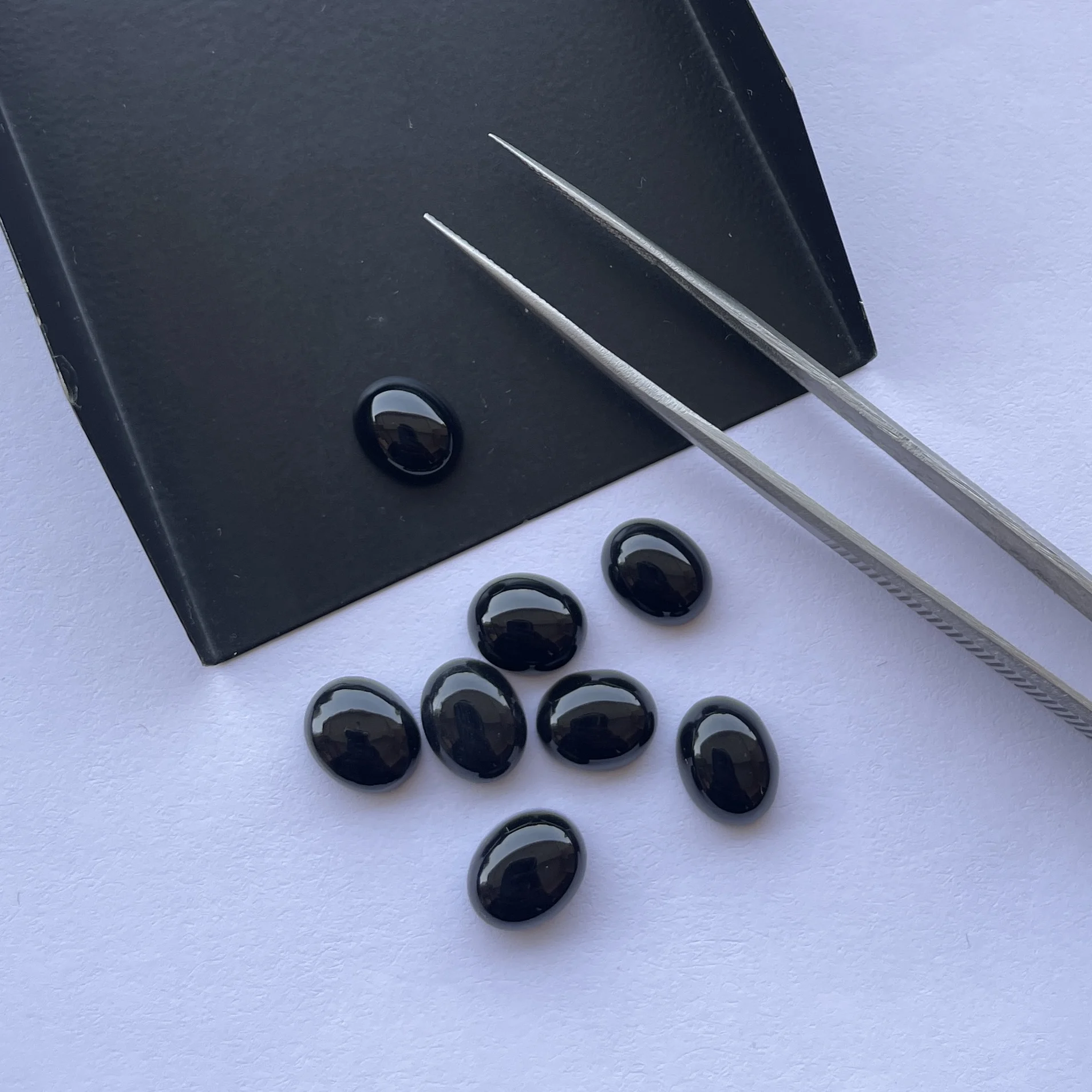 Натуральный черный камень из оникса гладкие овальные свободные Калиброванные Кабошоны купить у драгоценных камней оптовая продажа полудрагоценный магазин сейчас