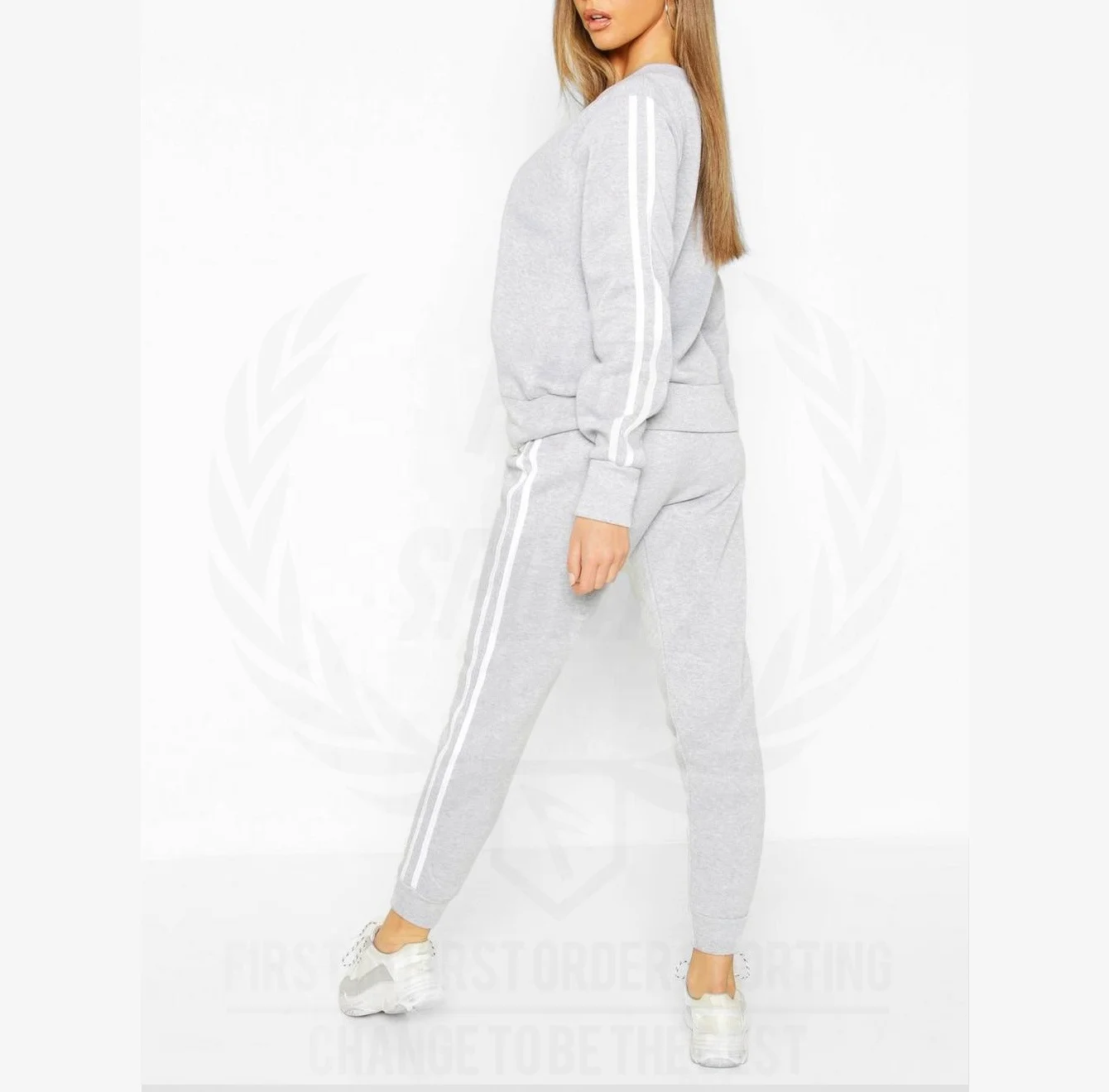 New Stylish Custom Logo Tracksuit Crop Tops Sweatshirt and Jogging Sweatsuit 2 Piece Set Women Tracksuits For Women