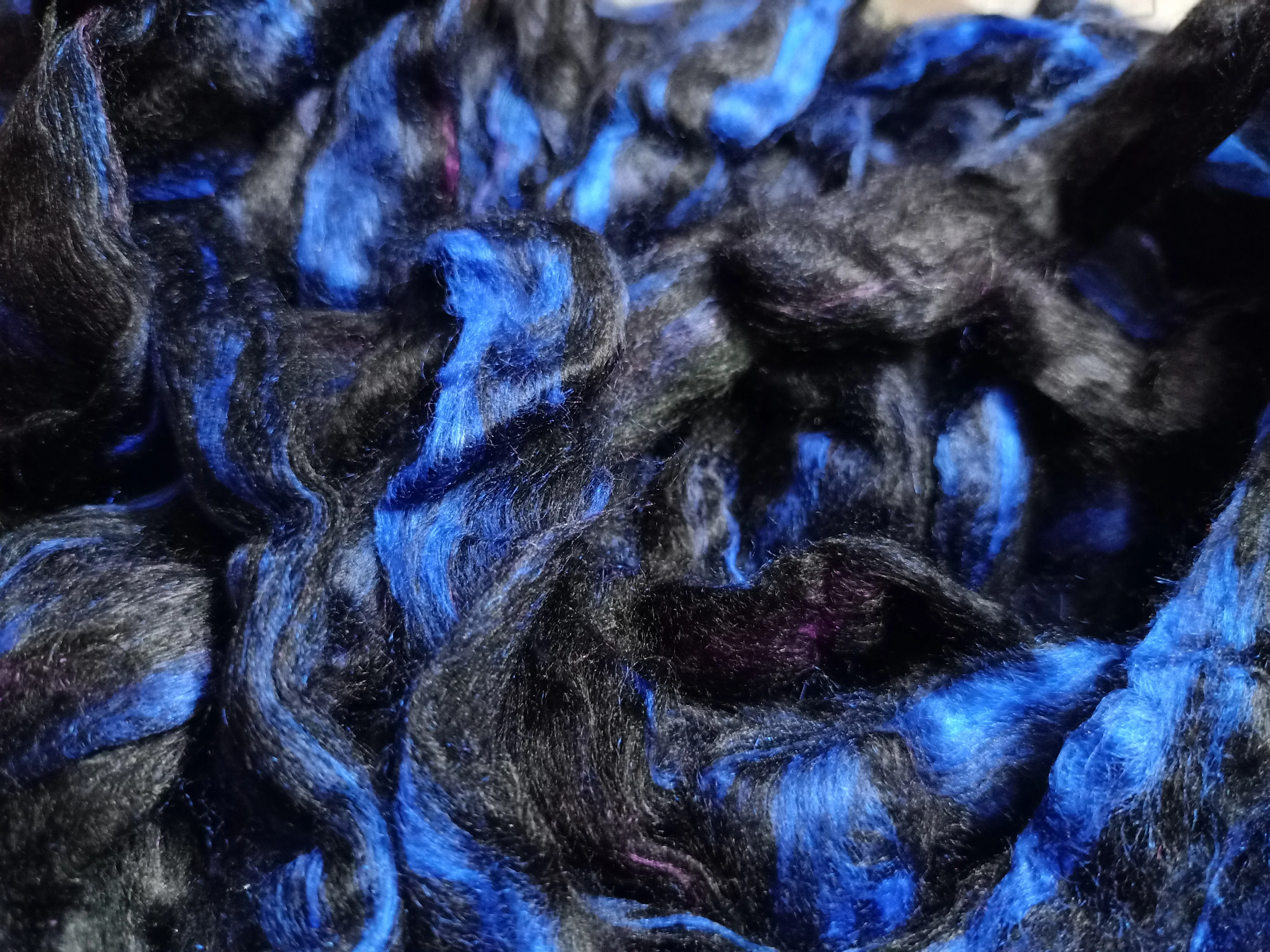 Sari Шелковый Серебряный на заказ окрашенный в оттенки синего и черного для магазинов пряжи волокна