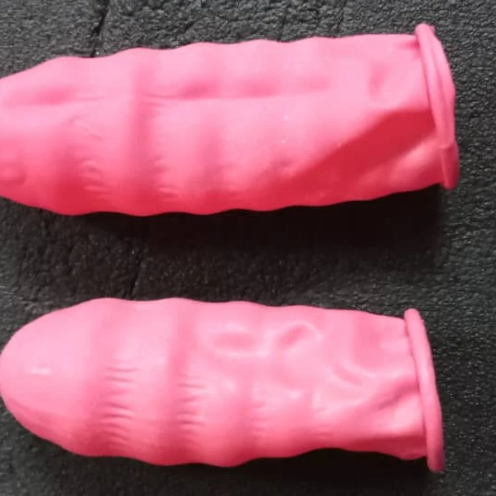 Нитриловые напальчники без пудры одноразовые антистатические размер S M L Розовый Противоскользящий