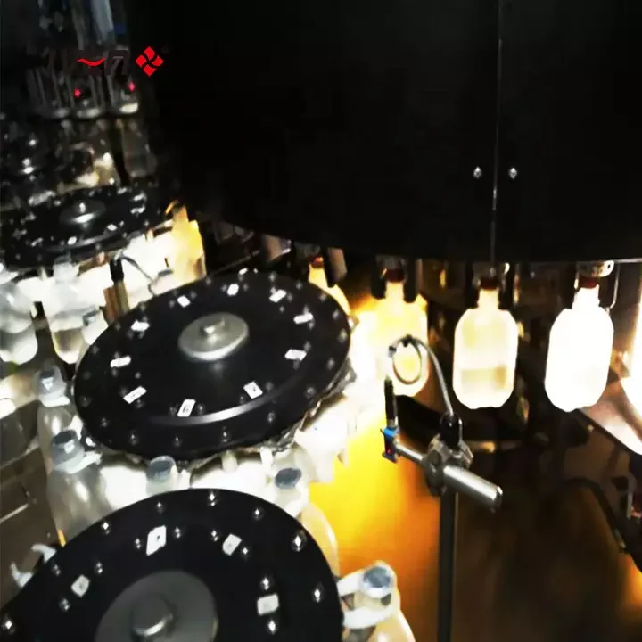 GMP Construction Standard Biotechnology Plastic Bottle Automatic Light Visual Inspection Machine