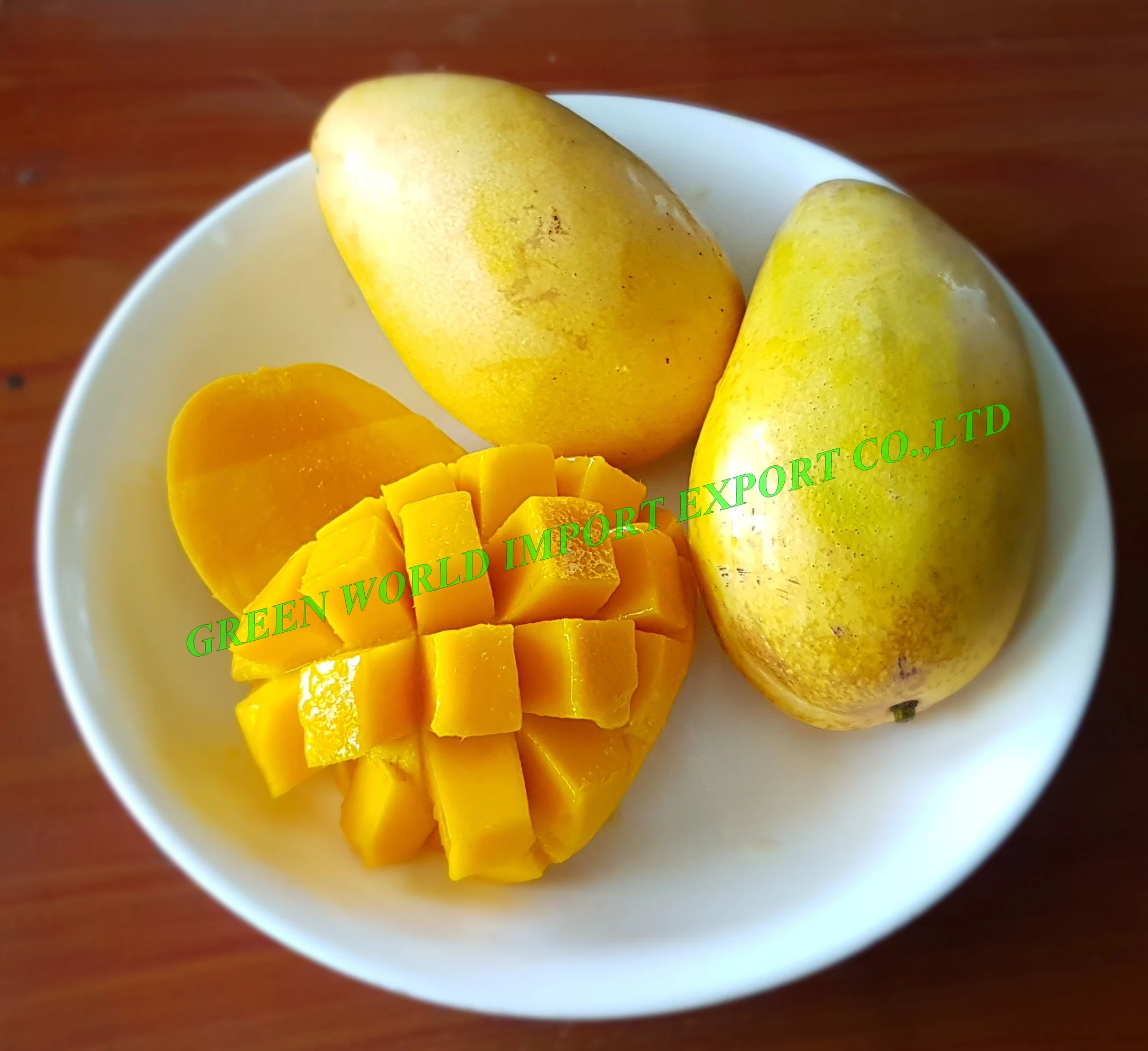 FROZEN MANGO PUREE WITH PREMIUM QUALITY AND COMPETITIVE PRICE FROM VIETNAM- GOOD FOR YOUR HEALTH- HOT SALE THIS MONTH