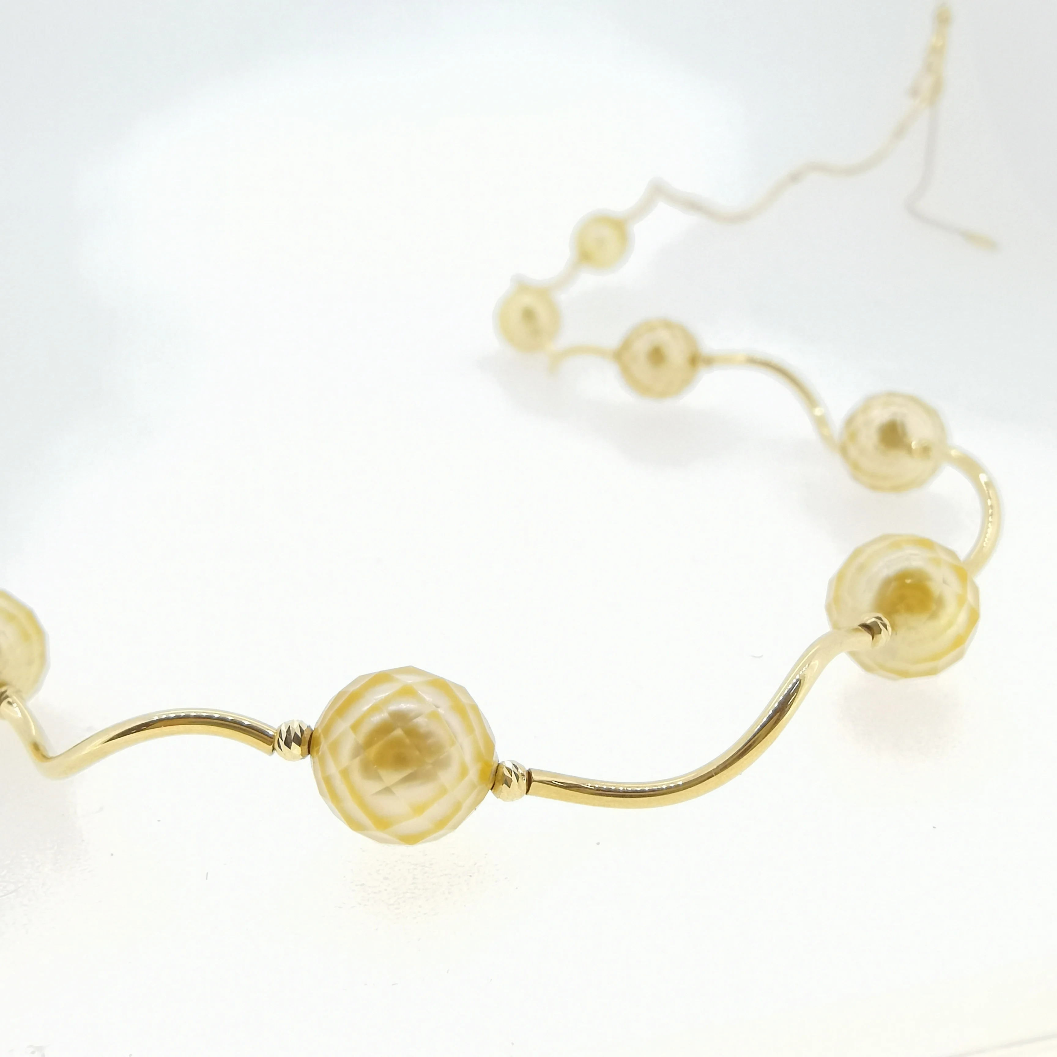 
K18 gold wave chain with cut pearl necklace with adjustable clasp 