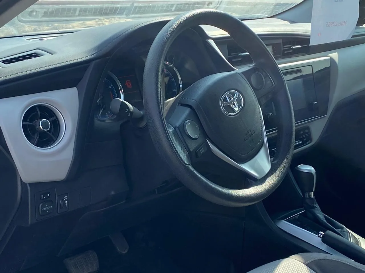 Высокое качество дешево 2018 используется для автомобилей Toyota Corolla EX левый привод