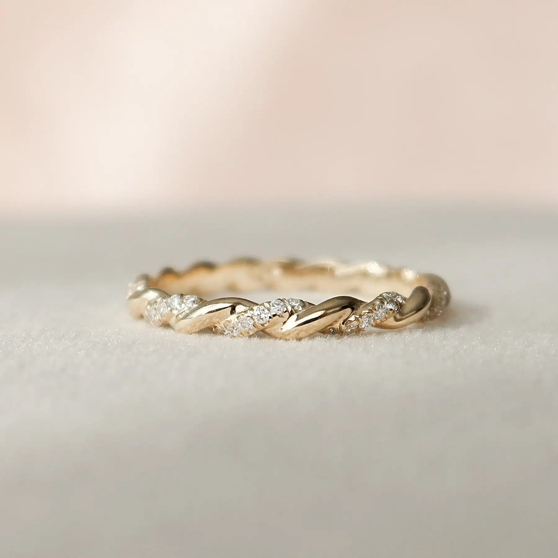 Custom Wholesale Twisted Zircon Diamond Wedding Band Handmade Fashion Trending Jewelry 925 Sterling Silver Gold Plated Rings