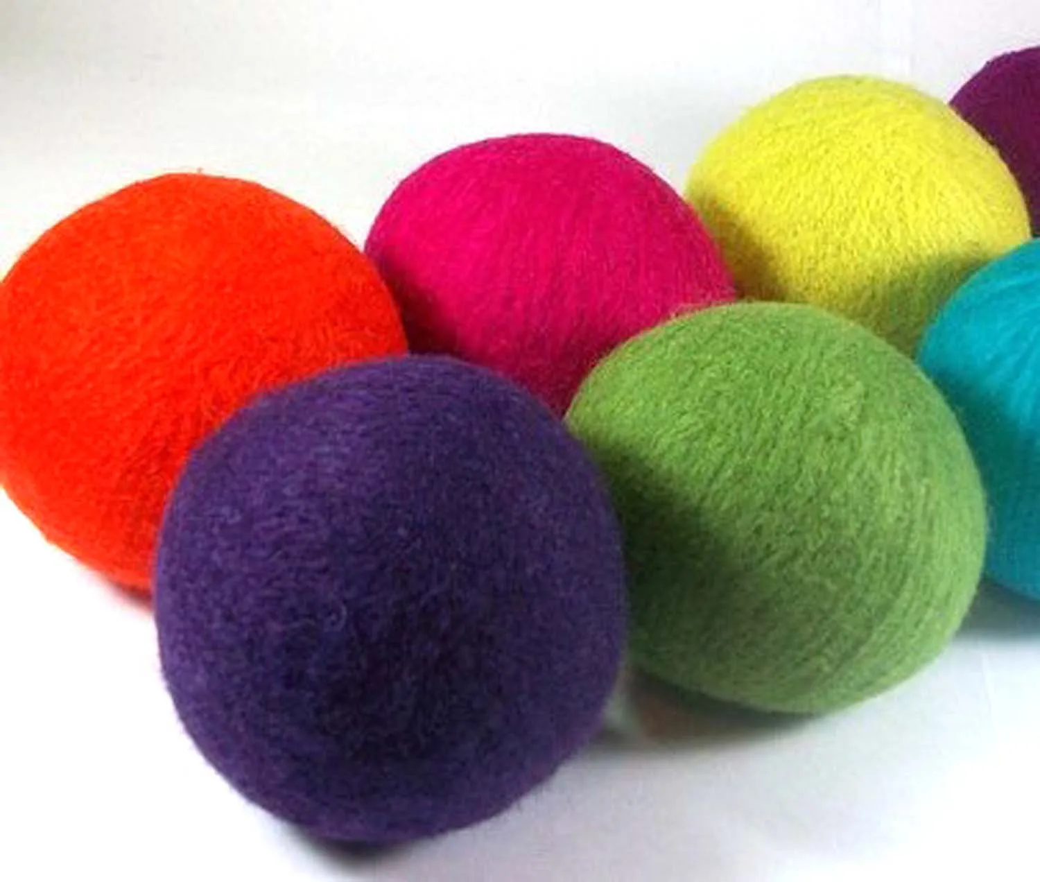 Colorful Merino Wool Hand Knitted Felt Balls for Christmas Decorations and Dryer Laundry Cleaning