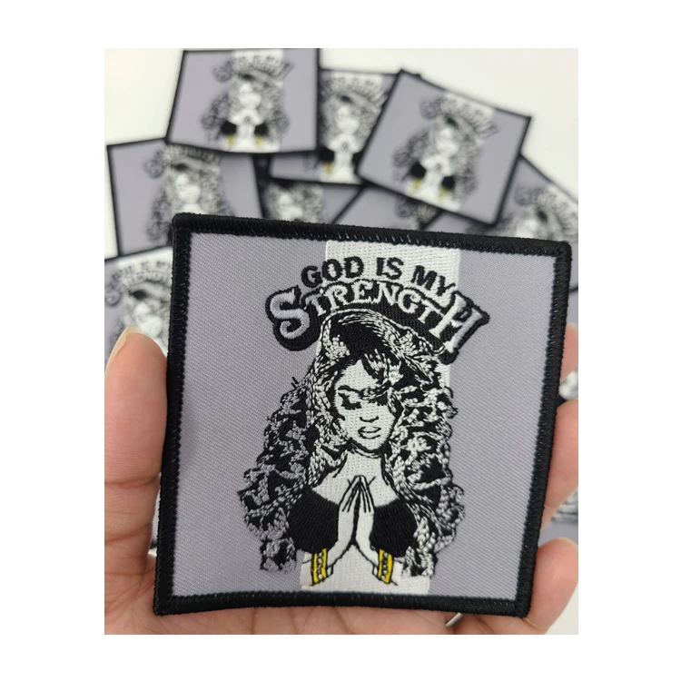 Огромный спрос, вышитая аппликация «God is My Strength» 3 дюйма, товары для рукоделия, нашивка, значок для одежды