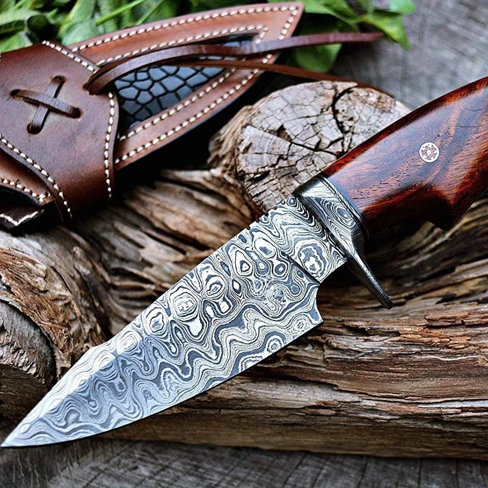 Охотничий нож ручной работы на заказ, нож Боуи из дамасской стали, нож для выживания из ореховой древесины с ножнами