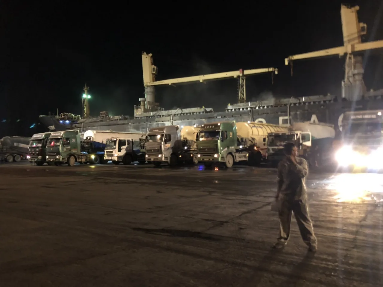 
Best Price Wholesale Cement CEM II 42.5R from Vietnam 