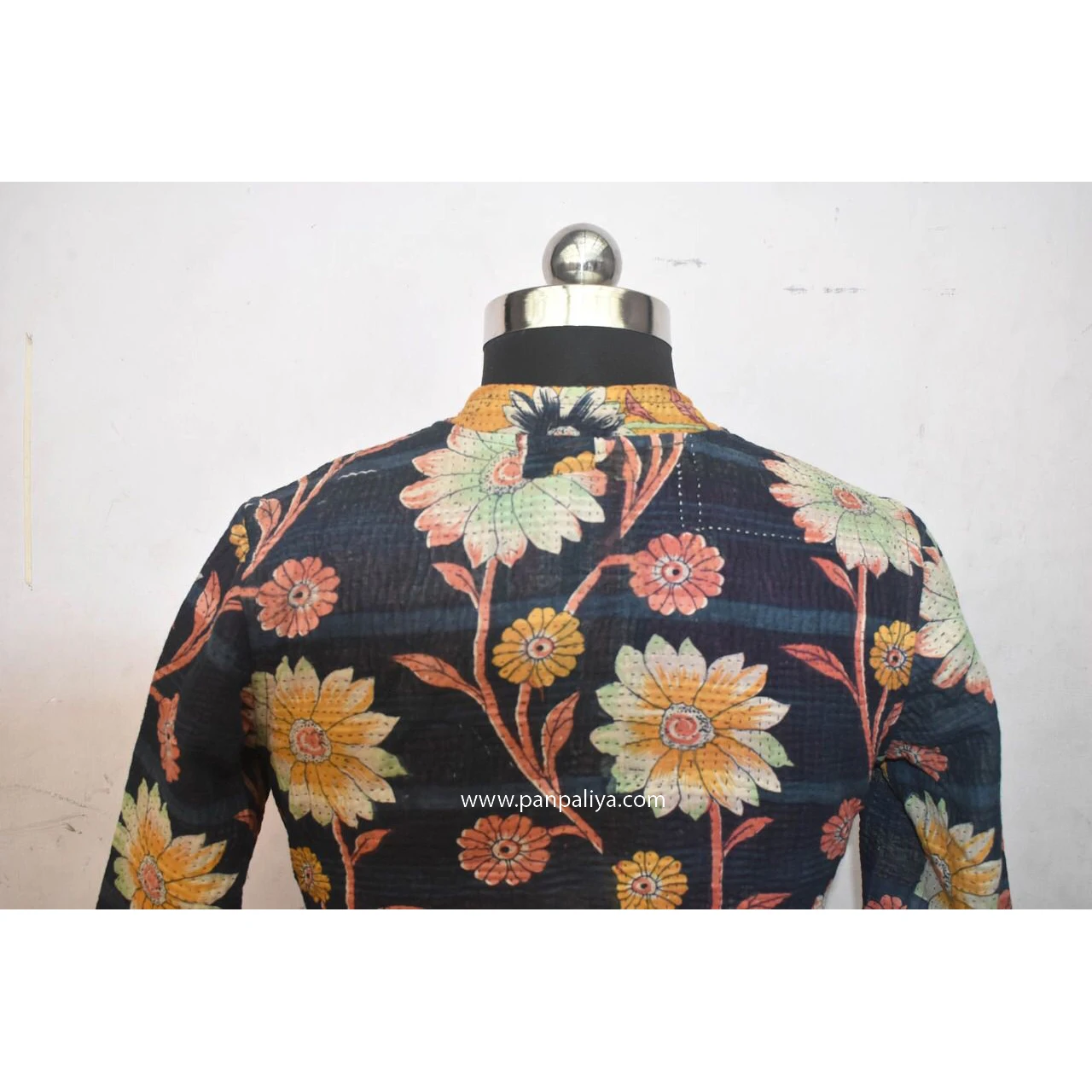 Beautiful handmade cotton Kantha vintage reversible Jacket for woman and girls Rajasthan Tradition coat for home decor