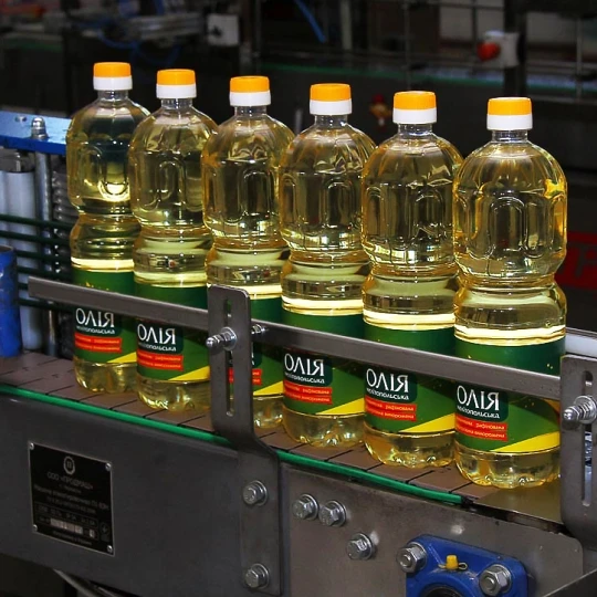 QUALITY REFINED SUNFLOWER OIL WITH FREE BUYERS DESIGN  UKRAINE ORIGIN.
