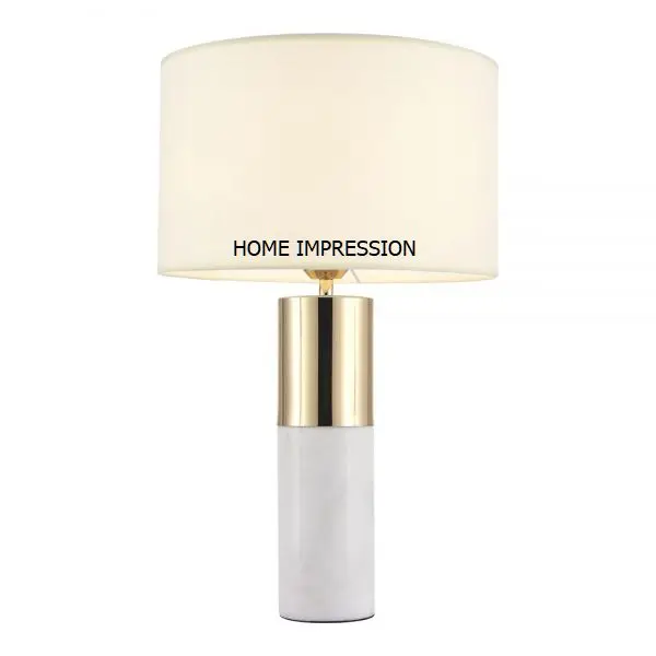 Декоративная металлическая настольная лампа