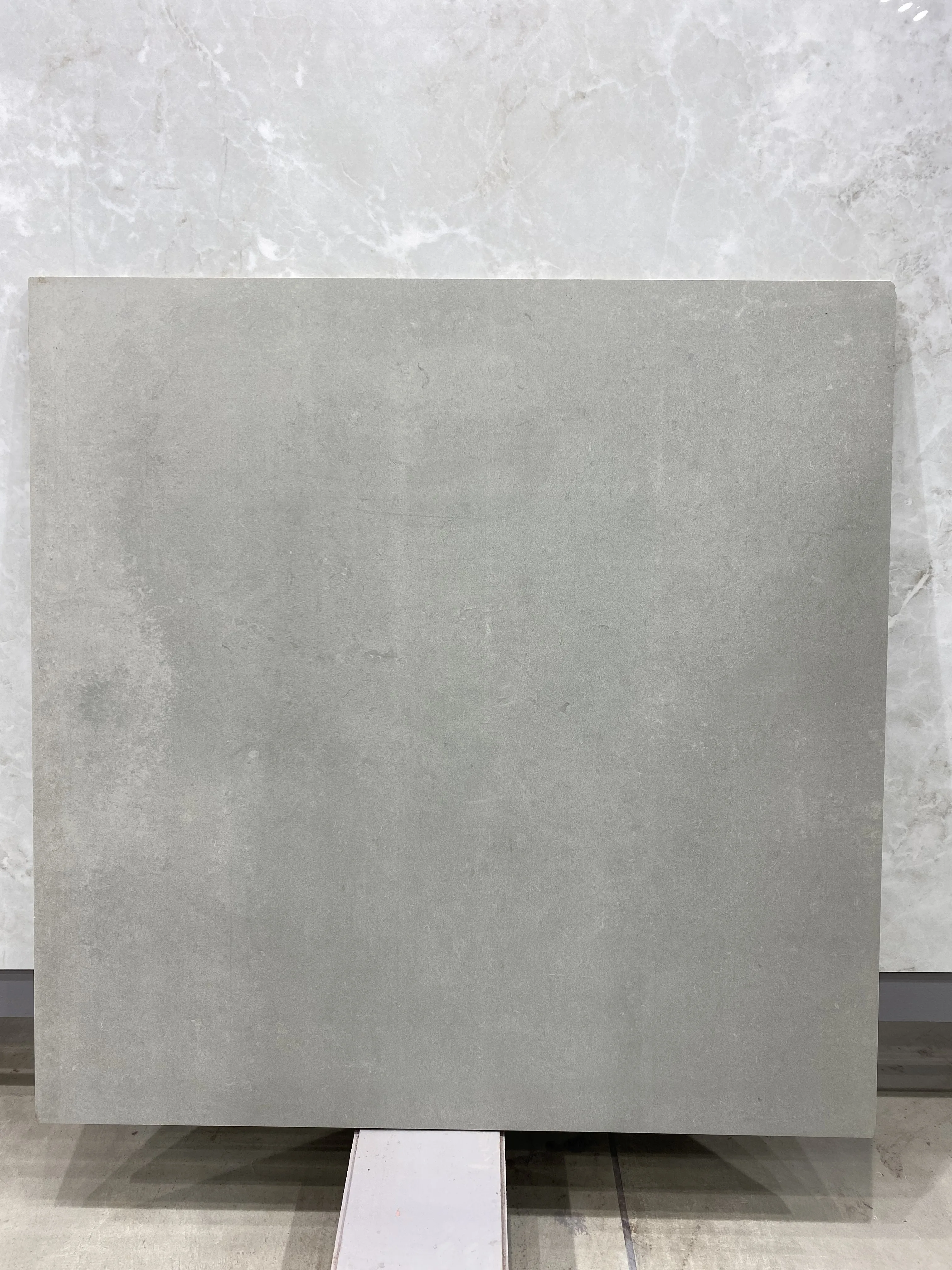 Плитка Из цементного фарфора мрамора в деревенском стиле с глянцевыми чернилами на поверхности 600x600 мм от ИНДИЙСКОГО Производителя