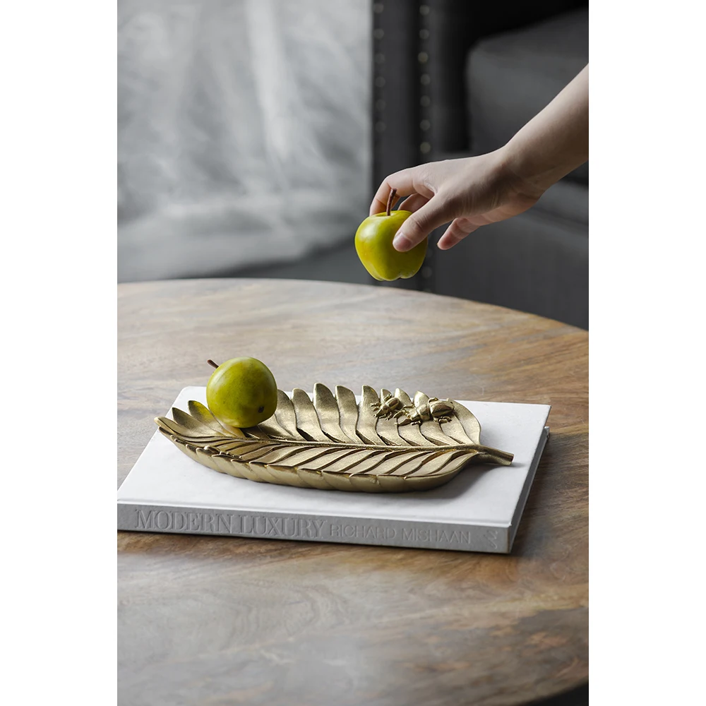 Decorative Leaf Plate Suitable For Many Occasions Suitable For Many Occasions Food Serving Trays