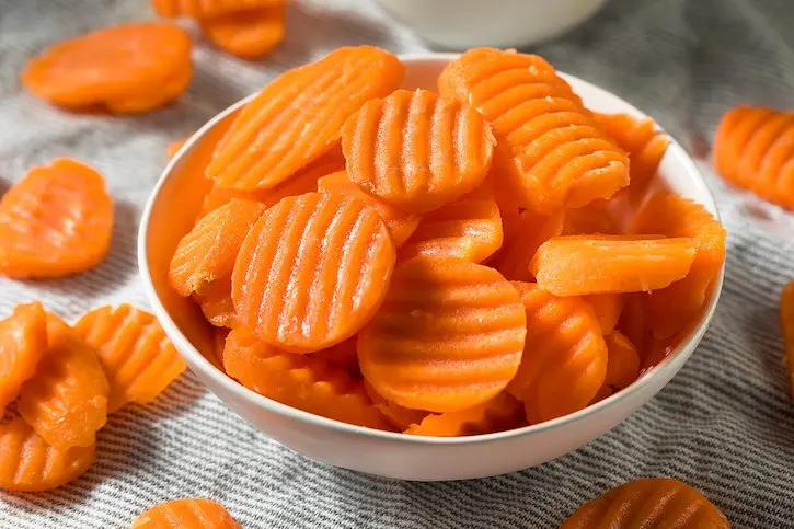 IQF Frozen Carrots Diced/Sliced - Tropical Fruits & Vegetables from Vietnam