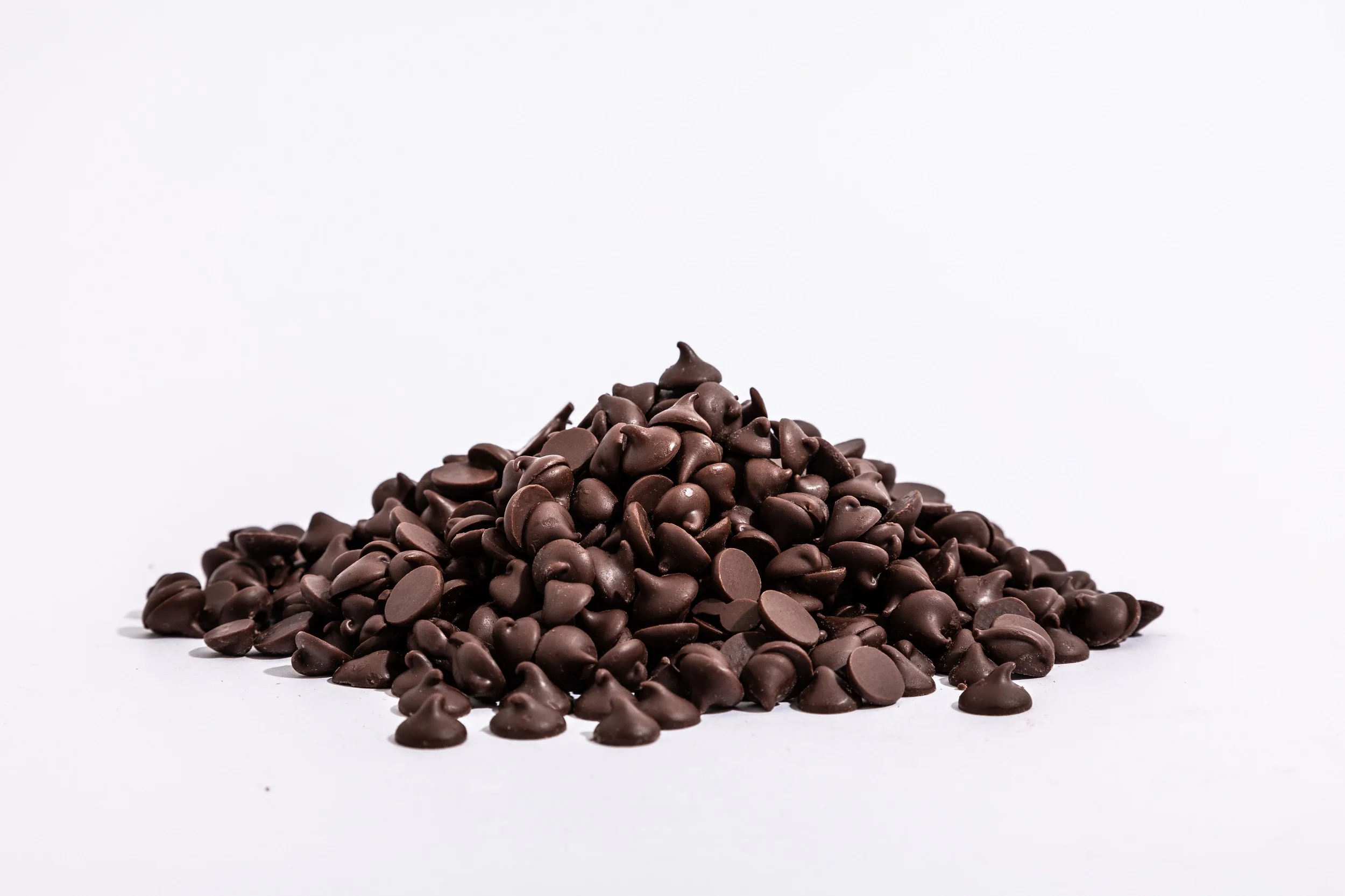 Best Supplier Topping Decoration Flavour Chocolate Chips With Round Shape From Malaysia