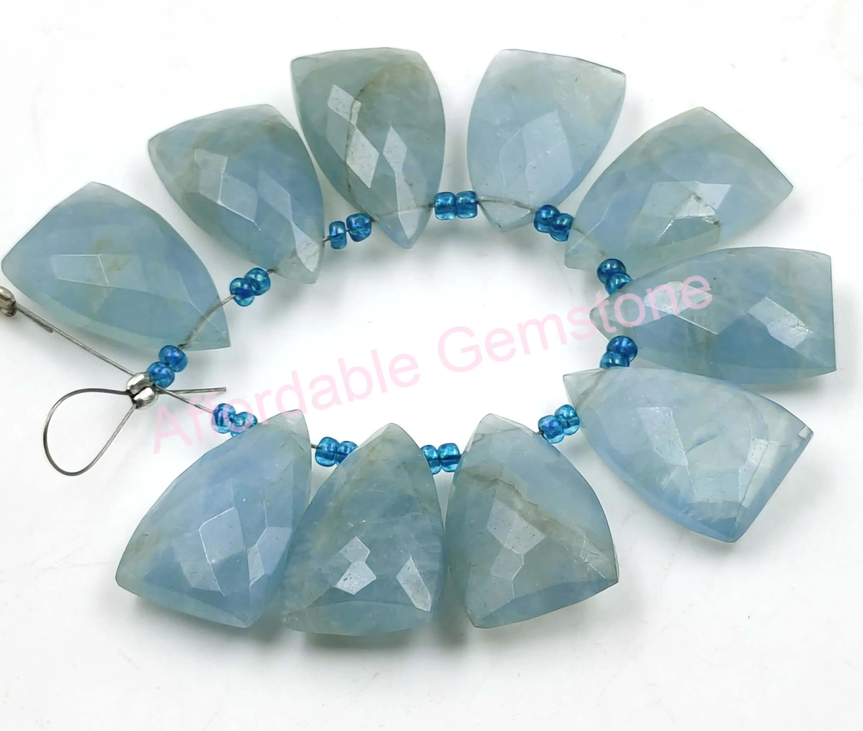 Натуральный аквамарин ромб кинжал форма граненый драгоценный камень сверху просверленные драгоценные камни полированные Изготовление ювелирных изделий Размер