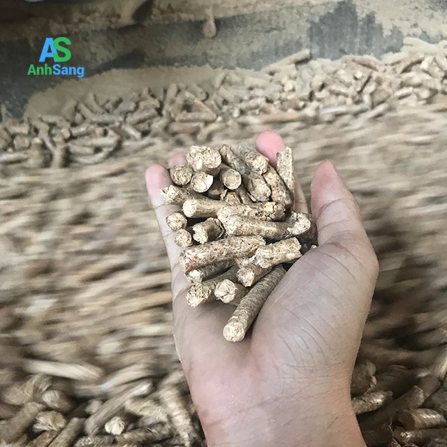 Экспорт 4 контейнеров для древесных гранул биомассы, используемых для сгорания котлов