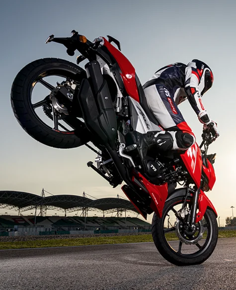  Мотоцикл Апачи RTR 160 4 в