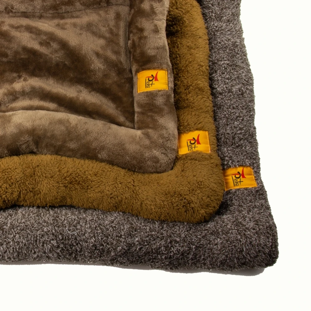 Pet Fur Rug Mat Faux Fur Hot Sale Design Memory Warmer Marvel Blanket Dog Soft Fur Fabric Tough Pet Beds & Accessories for Dogs