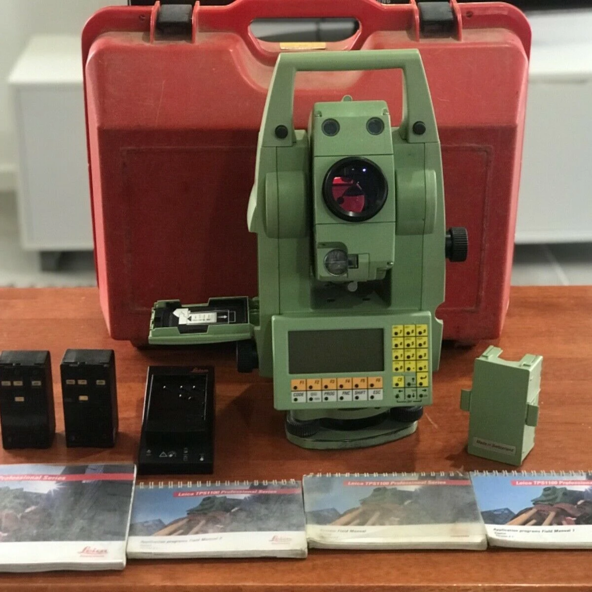 
 Оригинальное качество, линза TCRA1103 PLUS, инструмент с 2 аккумуляторами и зарядным устройством.  