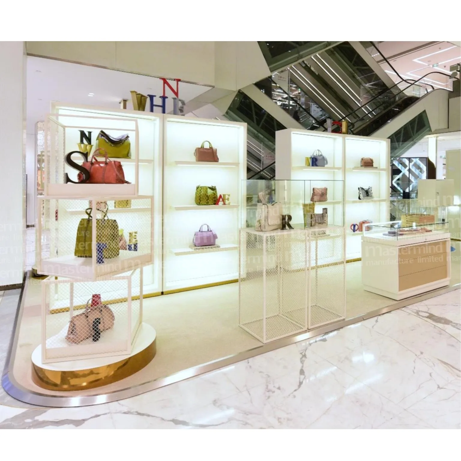 Fashionable Metal Display Racks Stand Case Box Supermarket Shelves for Fashion Shoes Bag Retail Store Event Decor