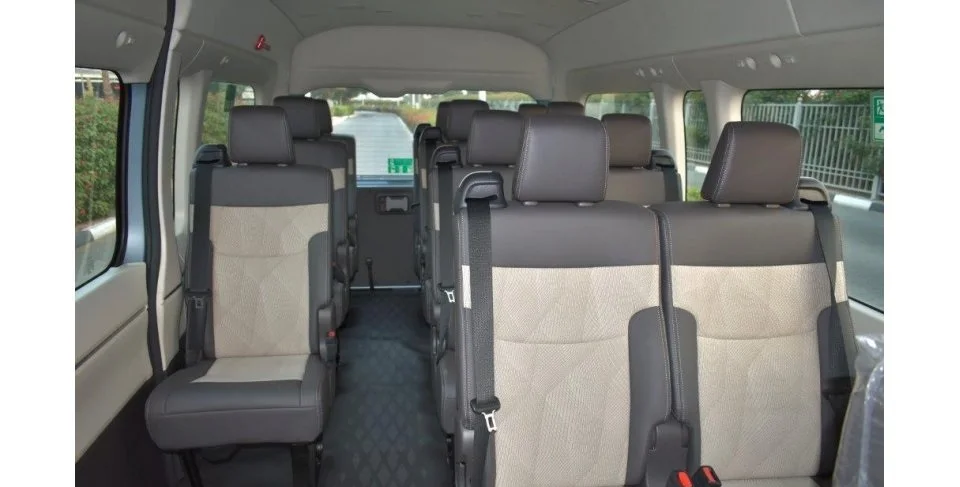 2019 используется для высокой крыши Hiace bus LHD