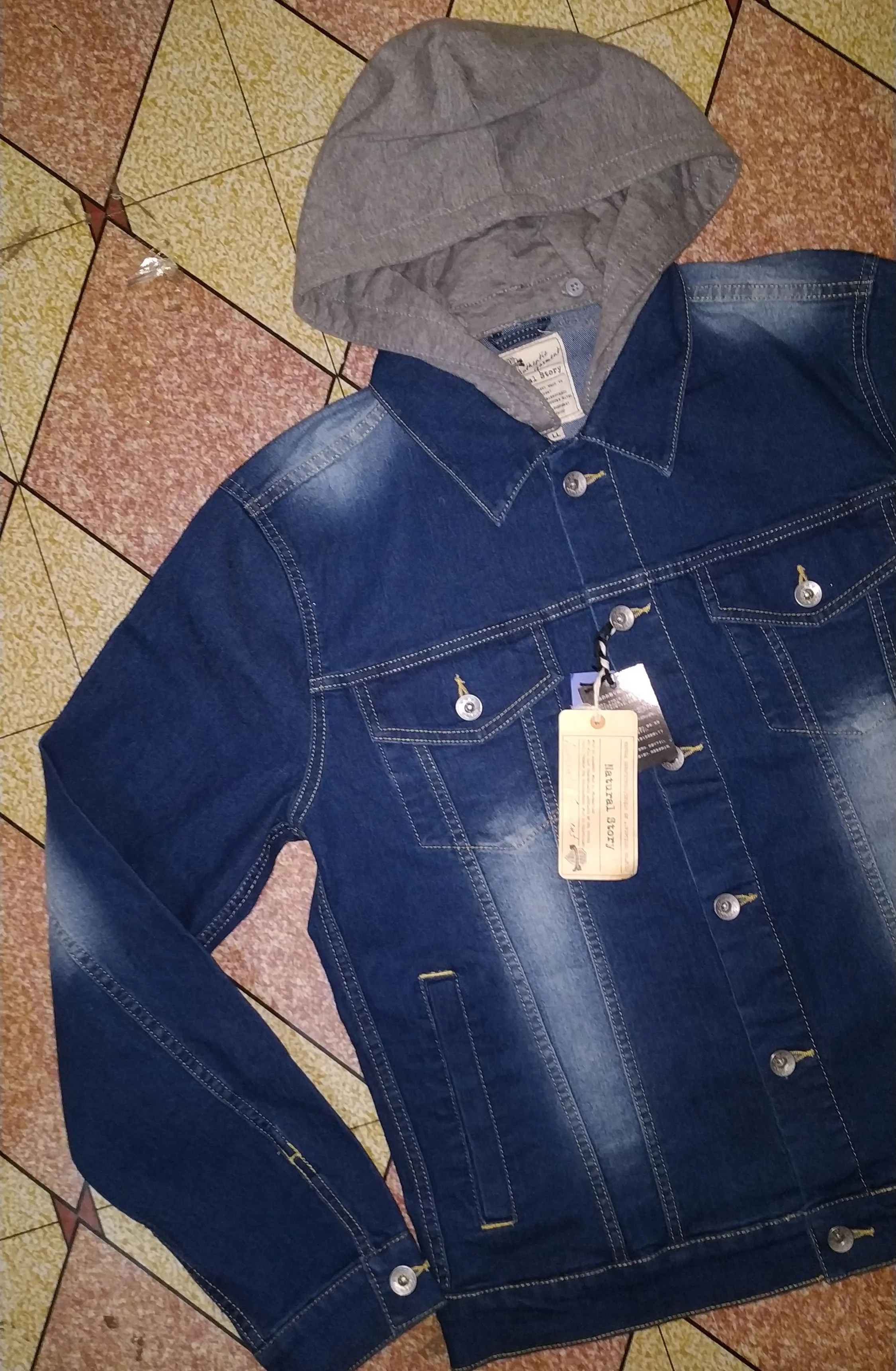 Overrun,Leftover Apparels Branded Labels Mens Long Sleeve Denim Cotton Casual Hooded Jacket Fastening Button Bangladesh Stocklot