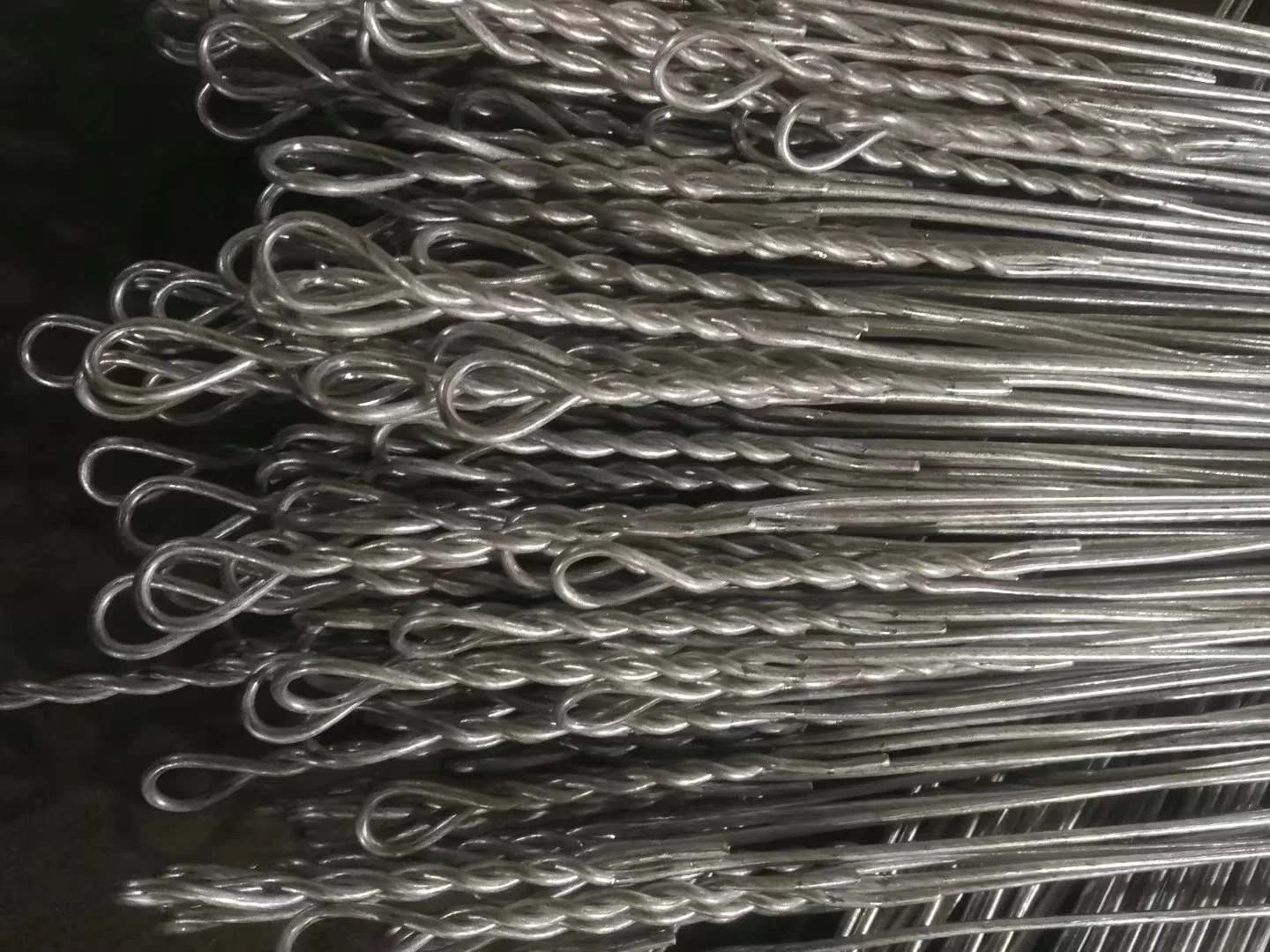 3mm galvanised, looped quick link double loop baling wire