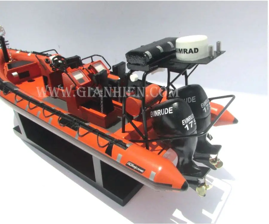 POLICE CANO - WOODEN MODEL BOATS