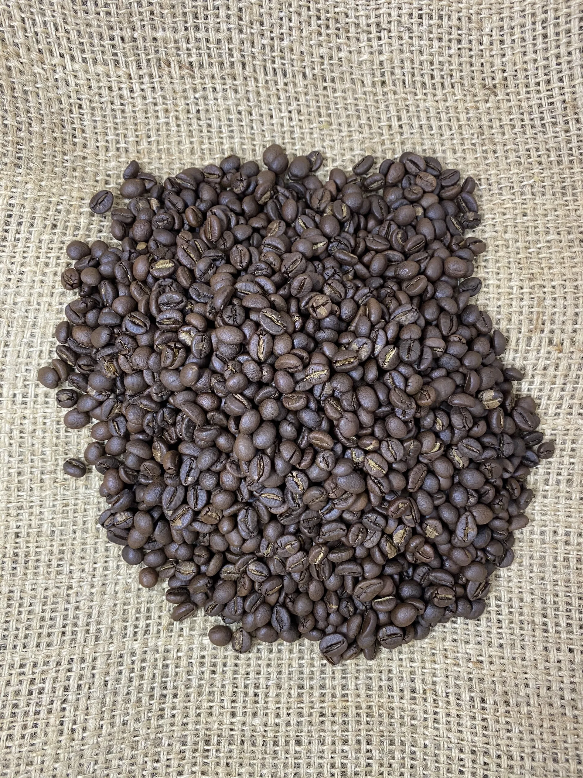 High quality 98% Maturity 2020 roasted robusta coffee beans from Vietnam