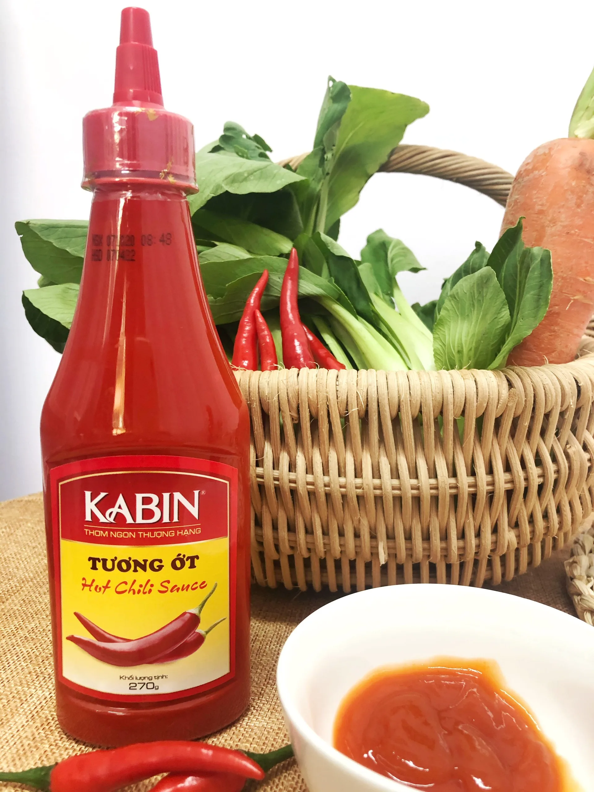 High Quality Good taste plastic bottle hot chilli sauce  for dipping foods from Vietnam best supplier contact us for best price