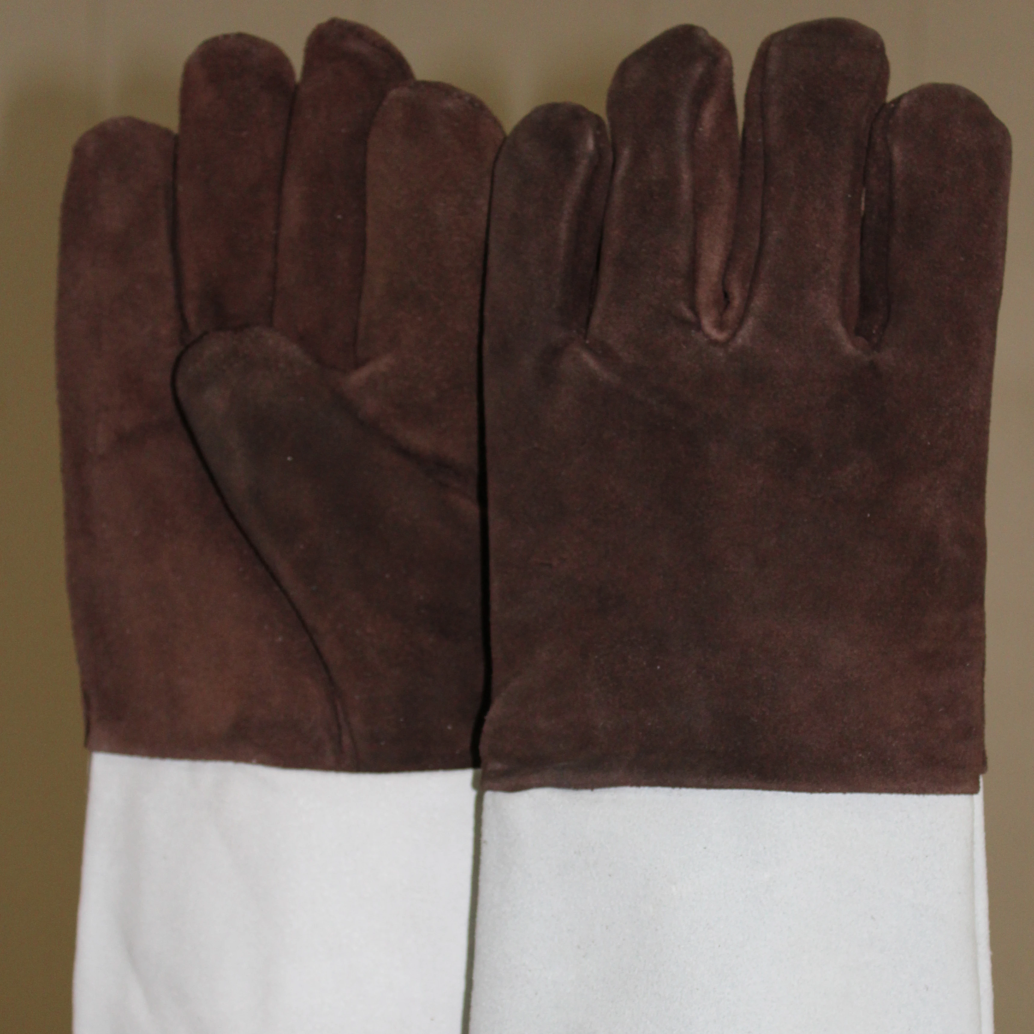 
LEATHER MITTS 