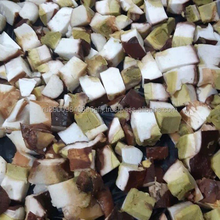 Экологически чистый замороженный куб-гриб porcini собранный в лесах Карелии