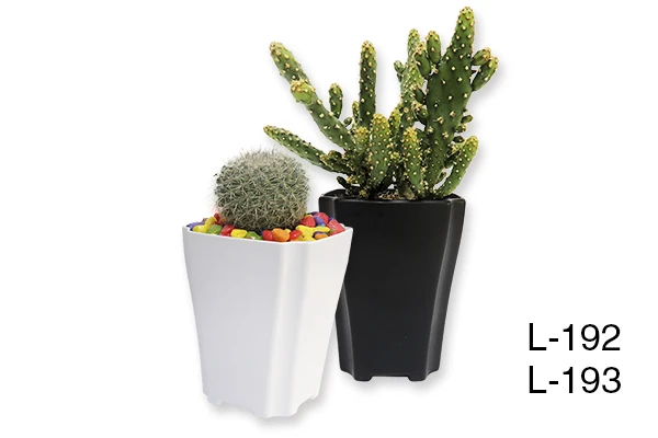 2021 Plastic Plant Garden Pots Flower Pot in Bulk