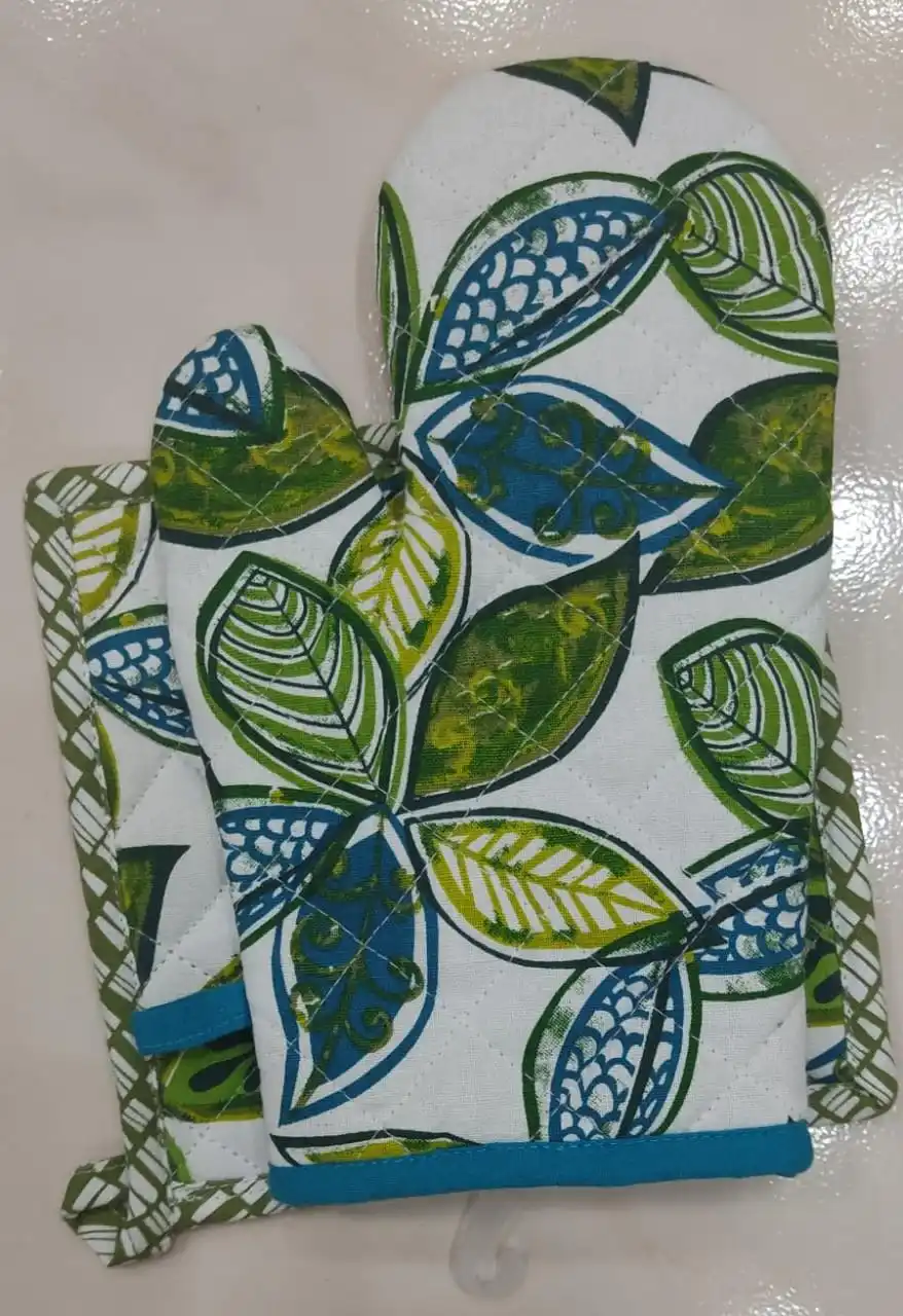 Oven Glove +  Tea pot holder