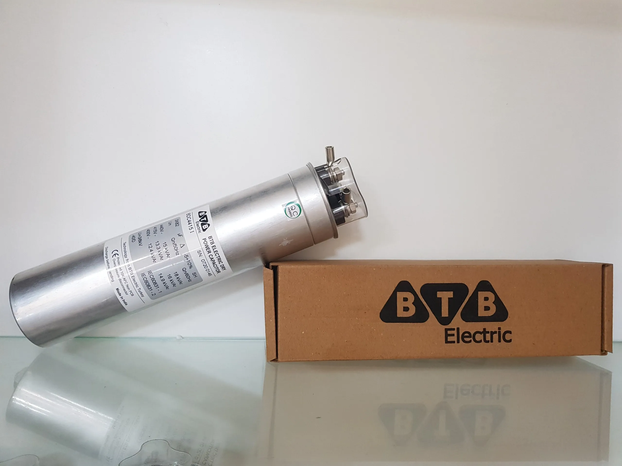 Aluminum round capacitor 10kvar 3 phases 440v  new style  2021