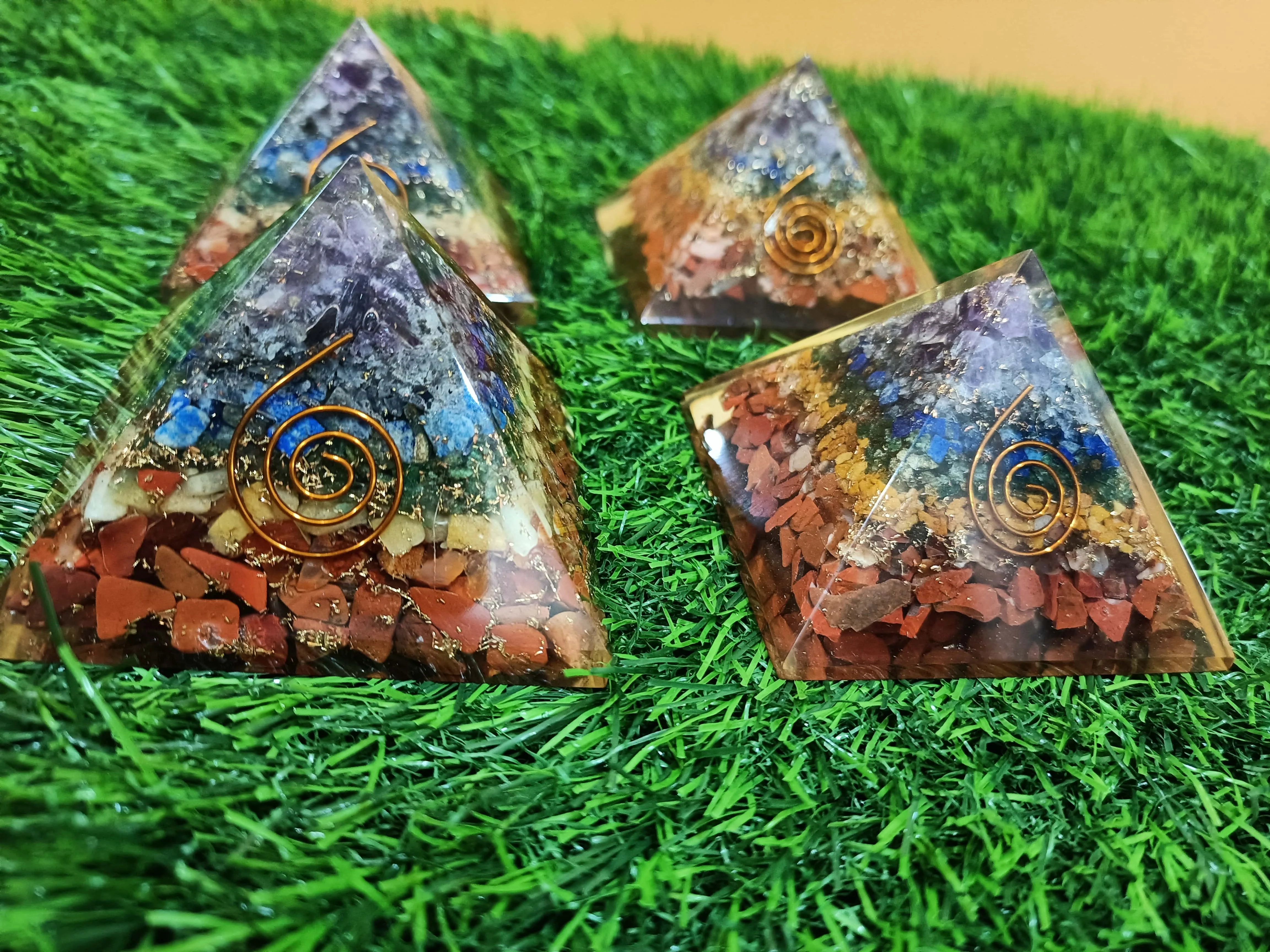 Best Quality Seven Chakra Orgone Pyramid Wholesale Orgone Pyramid  for Gift Emf Protection Healing Reiki